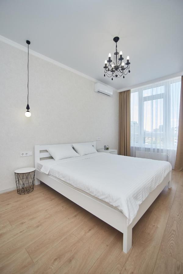 Sea, Central Arcadia, Lux 3 Room Apartment オデッサ エクステリア 写真