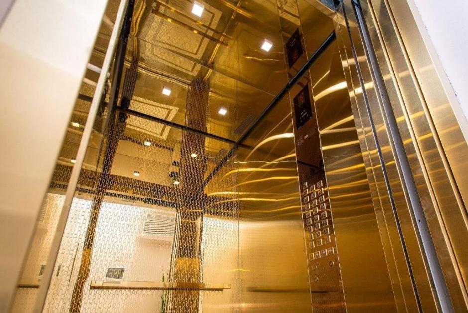 Sea, Central Arcadia, Lux 3 Room Apartment オデッサ エクステリア 写真