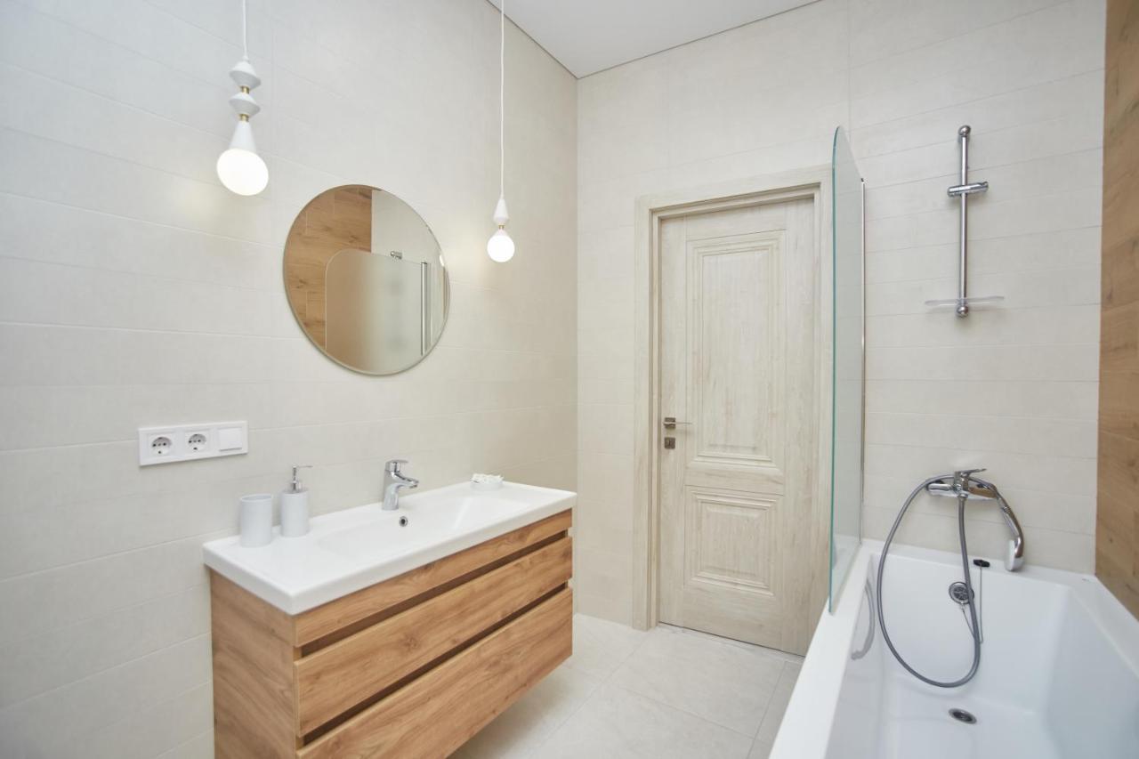 Sea, Central Arcadia, Lux 3 Room Apartment オデッサ エクステリア 写真