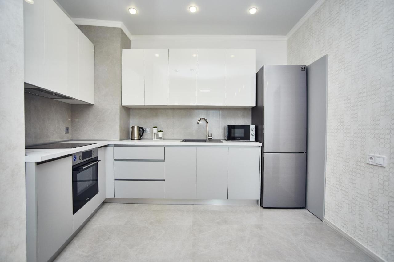 Sea, Central Arcadia, Lux 3 Room Apartment オデッサ エクステリア 写真